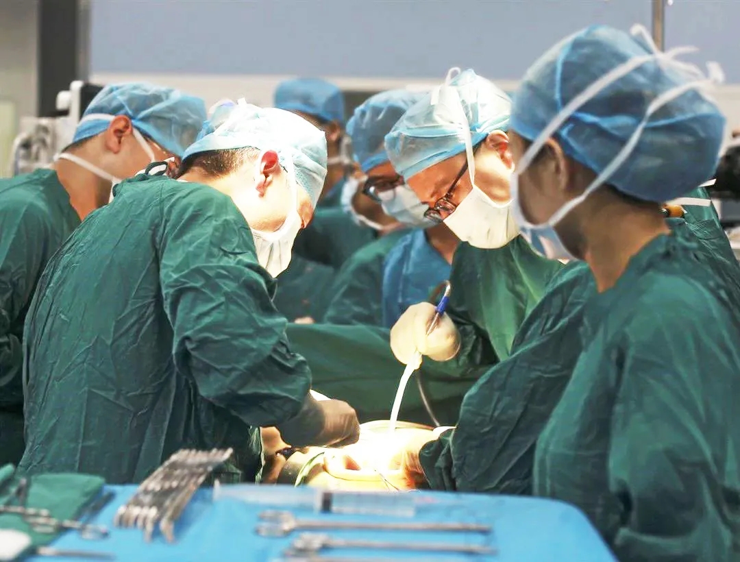 60歲女性，腹圍持續(xù)增大似懷孕10月，原因究竟為何？
