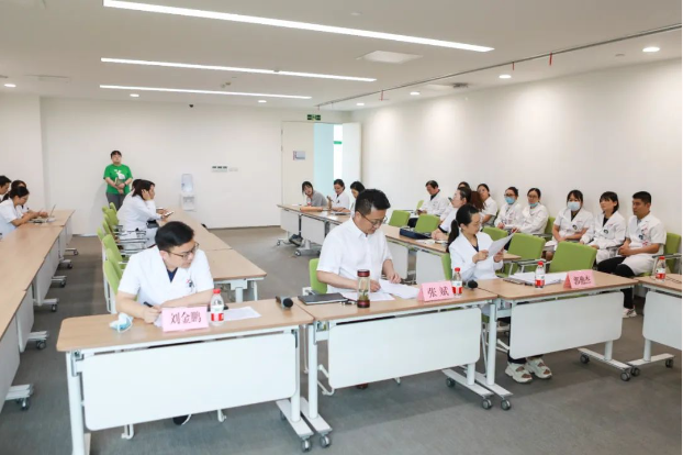 助推學(xué)科高質(zhì)量發(fā)展！我院舉行2021年院級(jí)課題中期答辯會(huì)