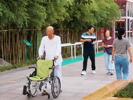 住院期間也能給健康加分？每周一、三、五動起來，為健康打卡！