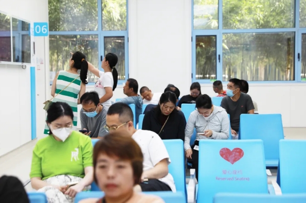 關(guān)愛呼吸健康！這場公益篩查活動(dòng)傳遞溫暖與希望