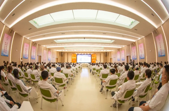 院士講堂 精彩紛呈！中國科學院竇科峰院士講授器官移植發(fā)展現(xiàn)狀